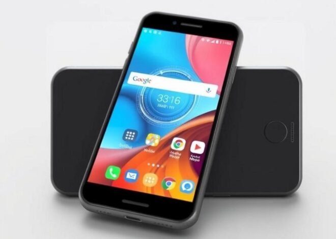 Is This Crowdfunded Mini Smartphone the Future of Free AI Access?